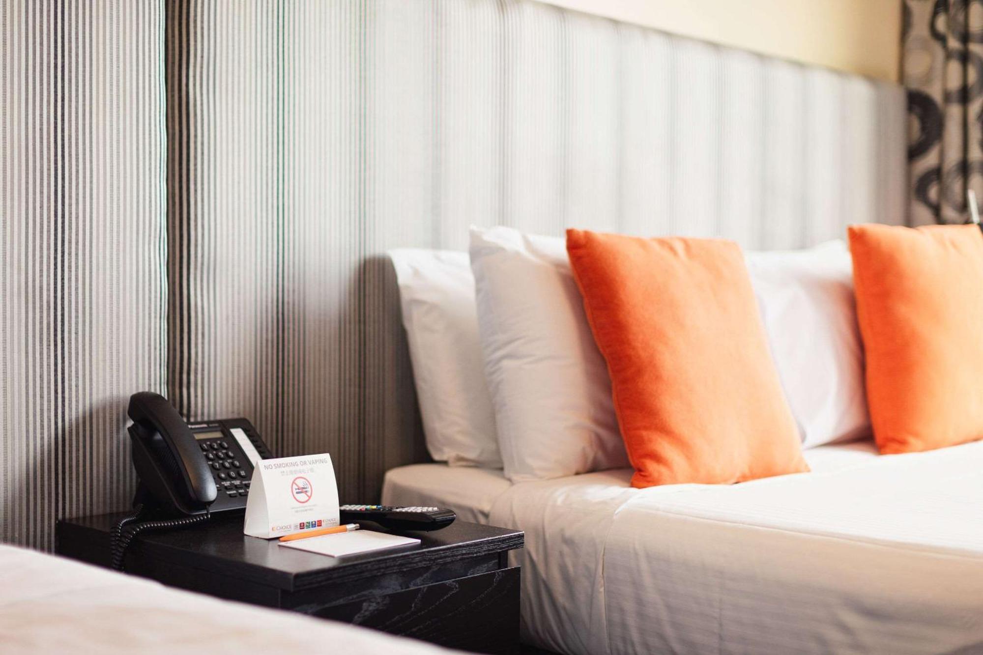 คอมฟอร์ต โฮเต็ล อีสต์ เมลเบิร์น Hotel ภายนอก รูปภาพ