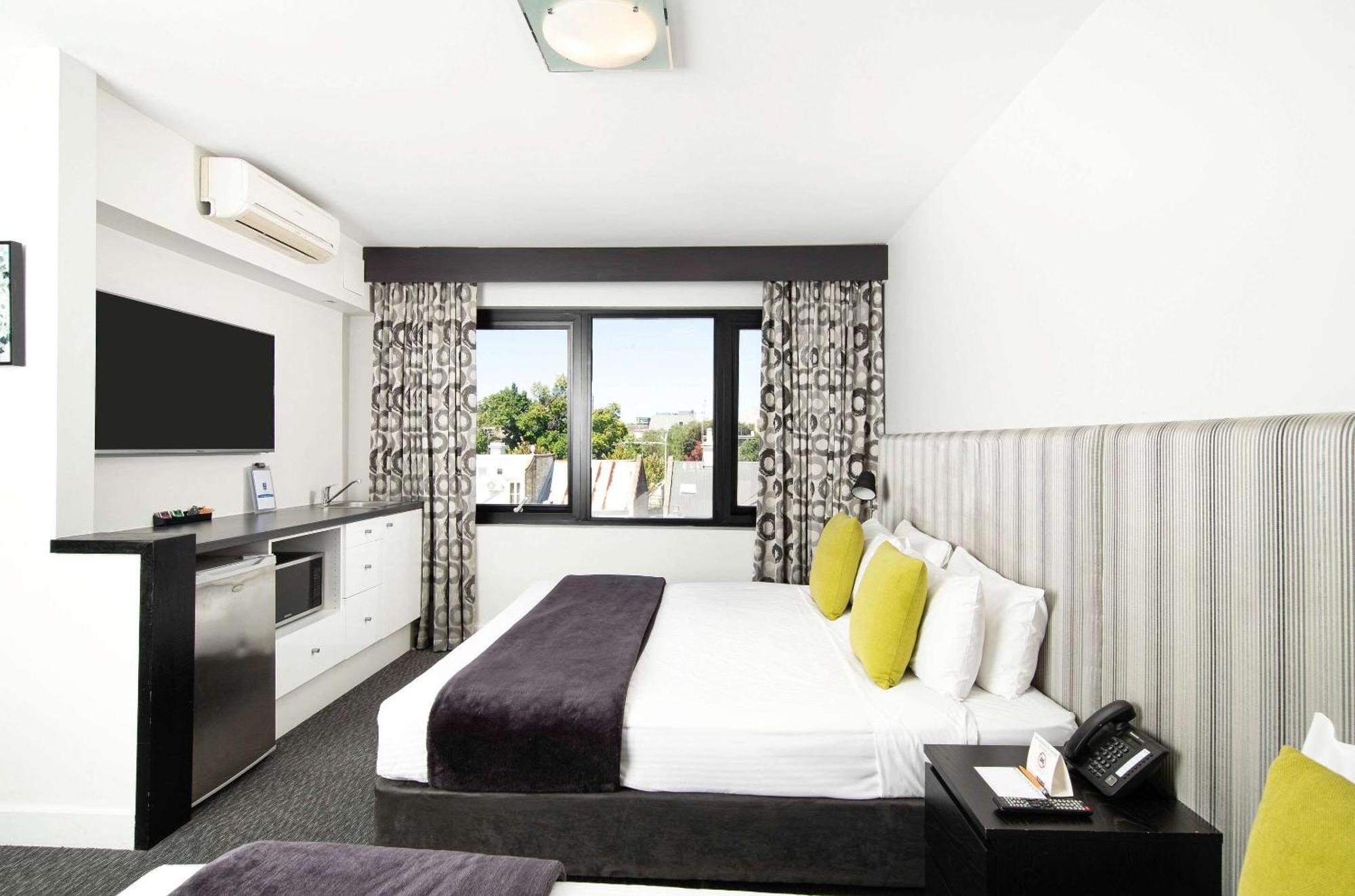 คอมฟอร์ต โฮเต็ล อีสต์ เมลเบิร์น Hotel ภายนอก รูปภาพ