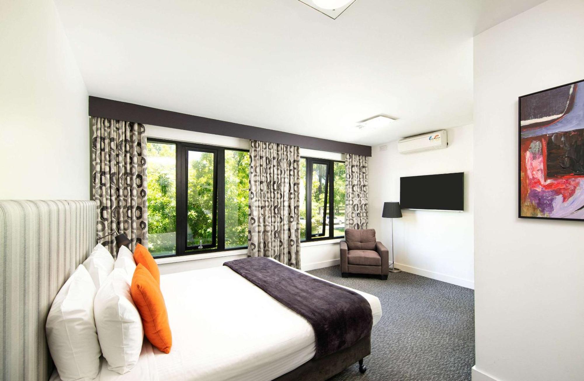 คอมฟอร์ต โฮเต็ล อีสต์ เมลเบิร์น Hotel ภายนอก รูปภาพ
